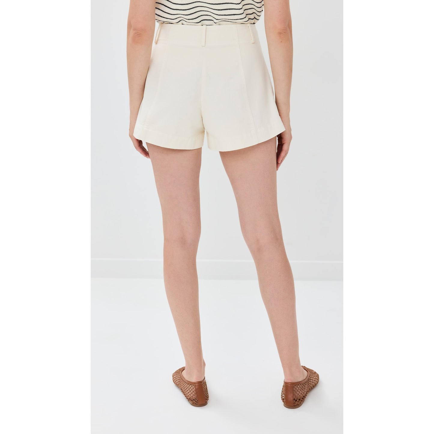 Apiece Apart "Veras" Shorts in Ivory, size 8