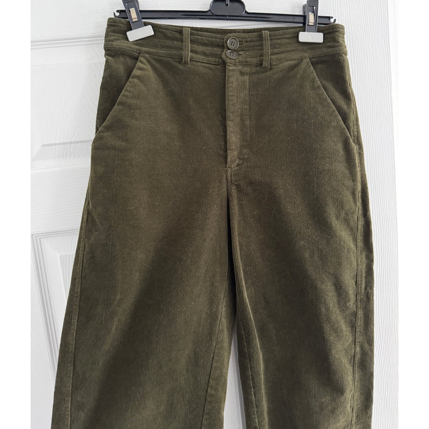 Apiece Apart Mari Barrel Pant in Khaki Green, size 8