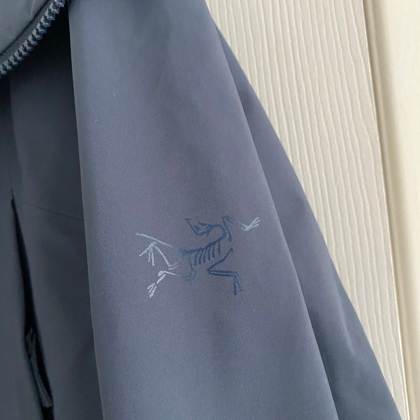 ** MENS ** Arcteryx "Fraser" Jacket in Navy Blue, size Medium