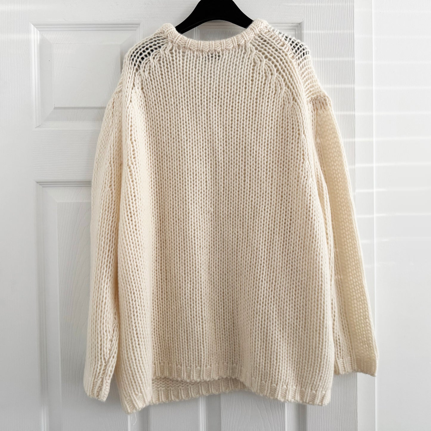 Aritzia Oversize Mesh Cashmere Crew Neck in "Whisper White, size Small