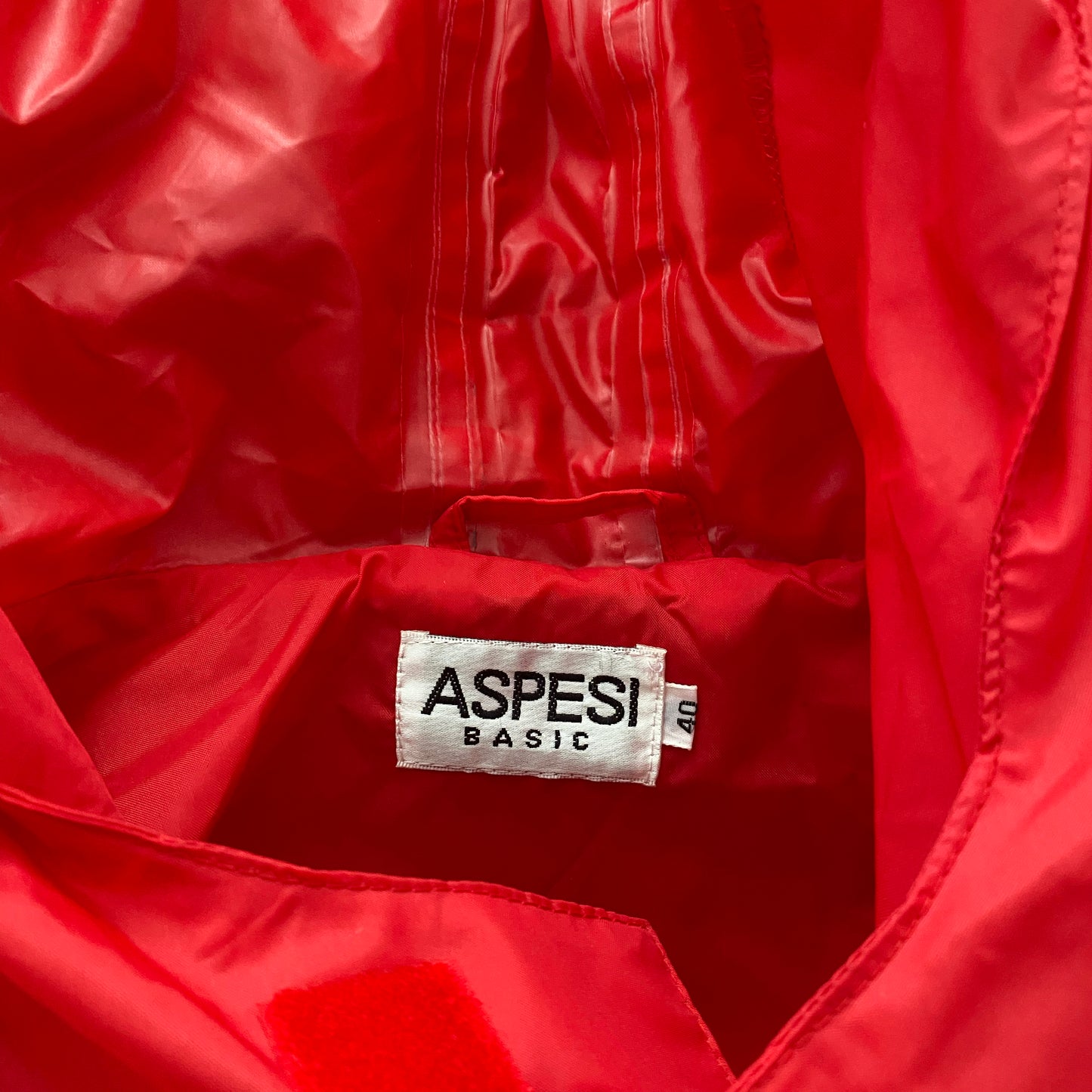 Aspesi Basic Red Raincoat, size 40IT (fits M-XL)