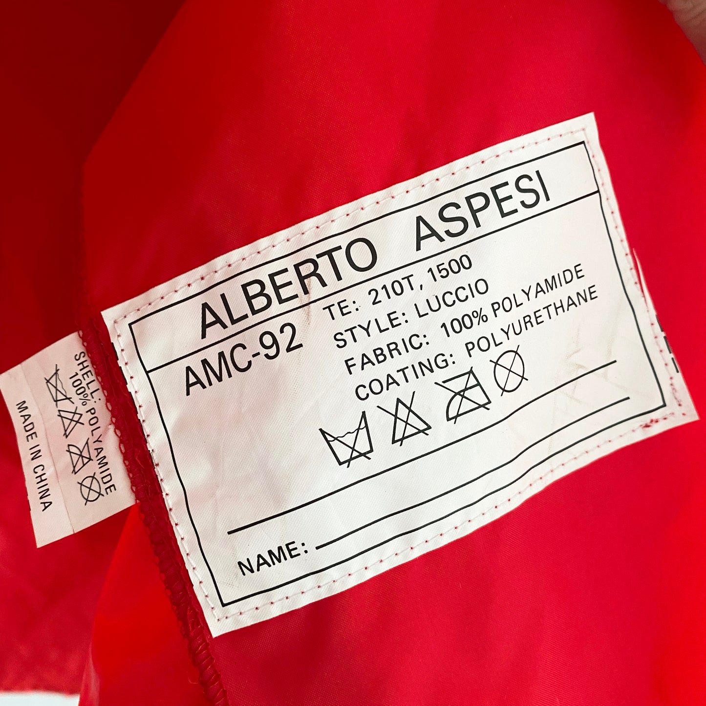 Aspesi Basic Red Raincoat, size 40IT (fits M-XL)