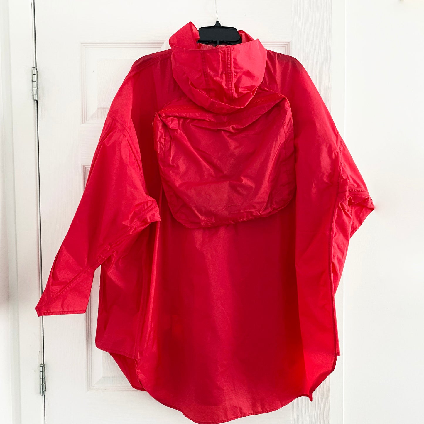 Aspesi Basic Red Raincoat, size 40IT (fits M-XL)