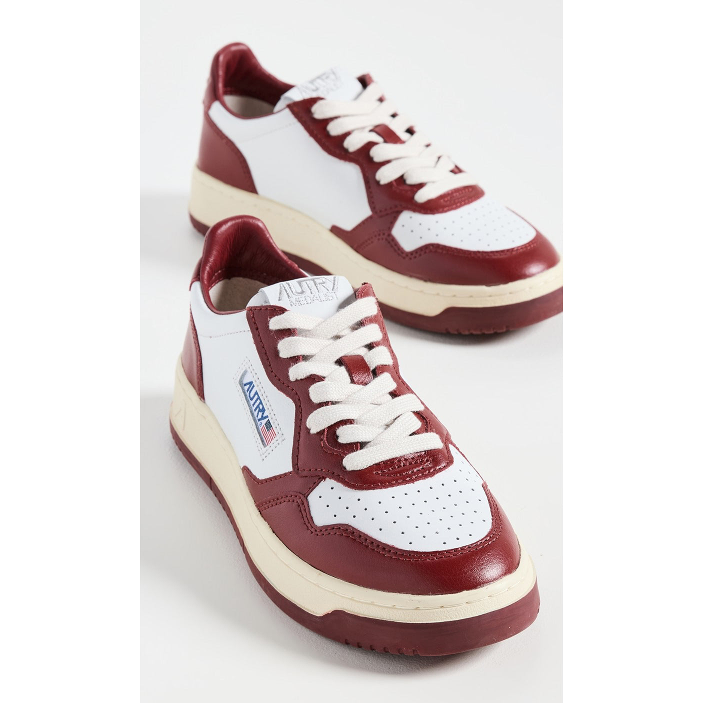 Autry "Medalist" Sneakers in Dark Red, size 37