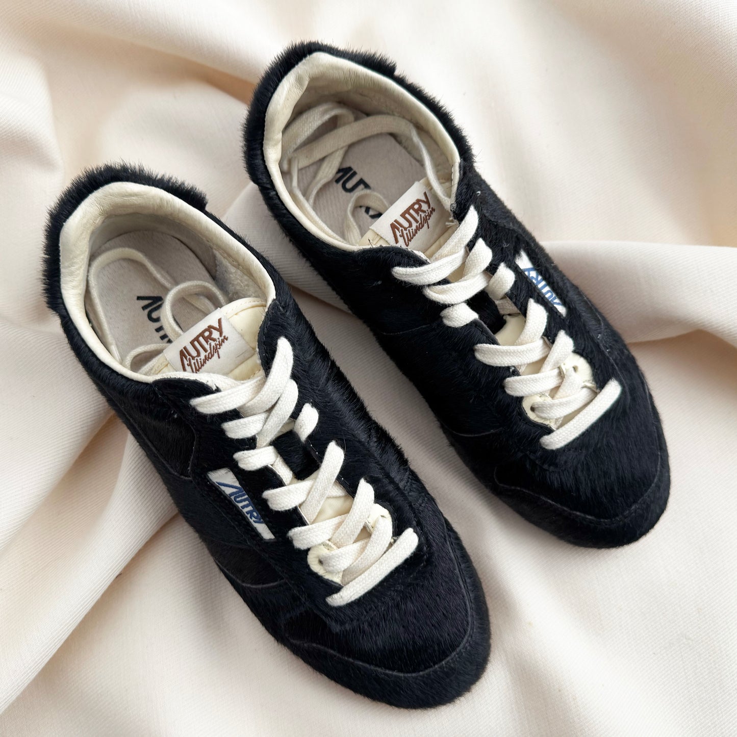 Autry "Windspin" Pony Hair Sneakers in Black, size 38