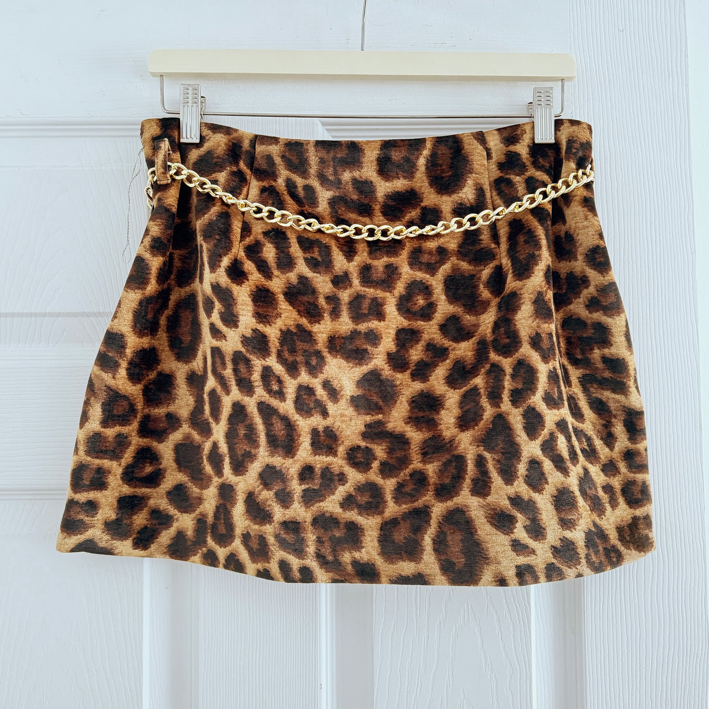 Avec Les Filles Chain Belt Leopard Print Mini Skirt, size 6