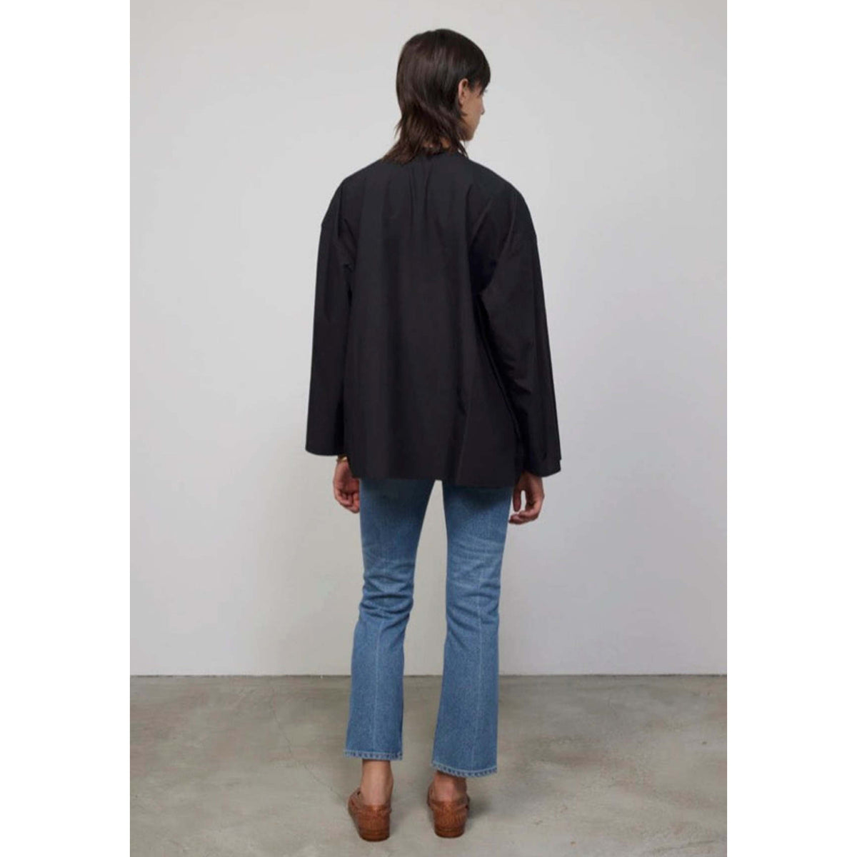 B-Sides "Elda" Shirt in Black, size XS/S