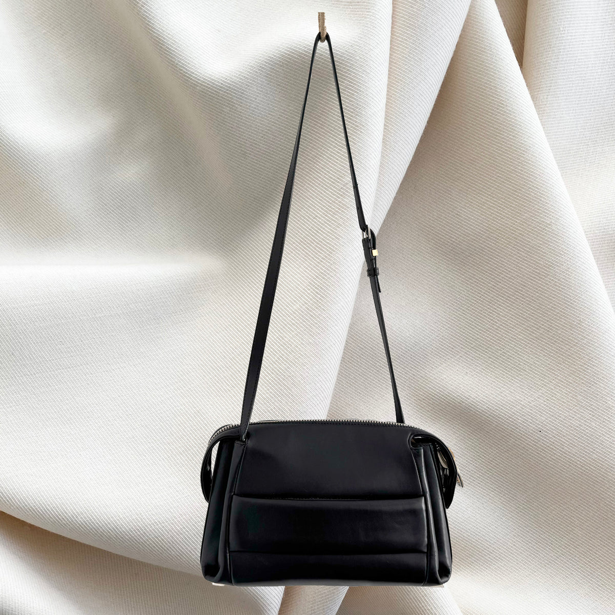 Balenciaga Joint Leather Shoulder Bag in Black