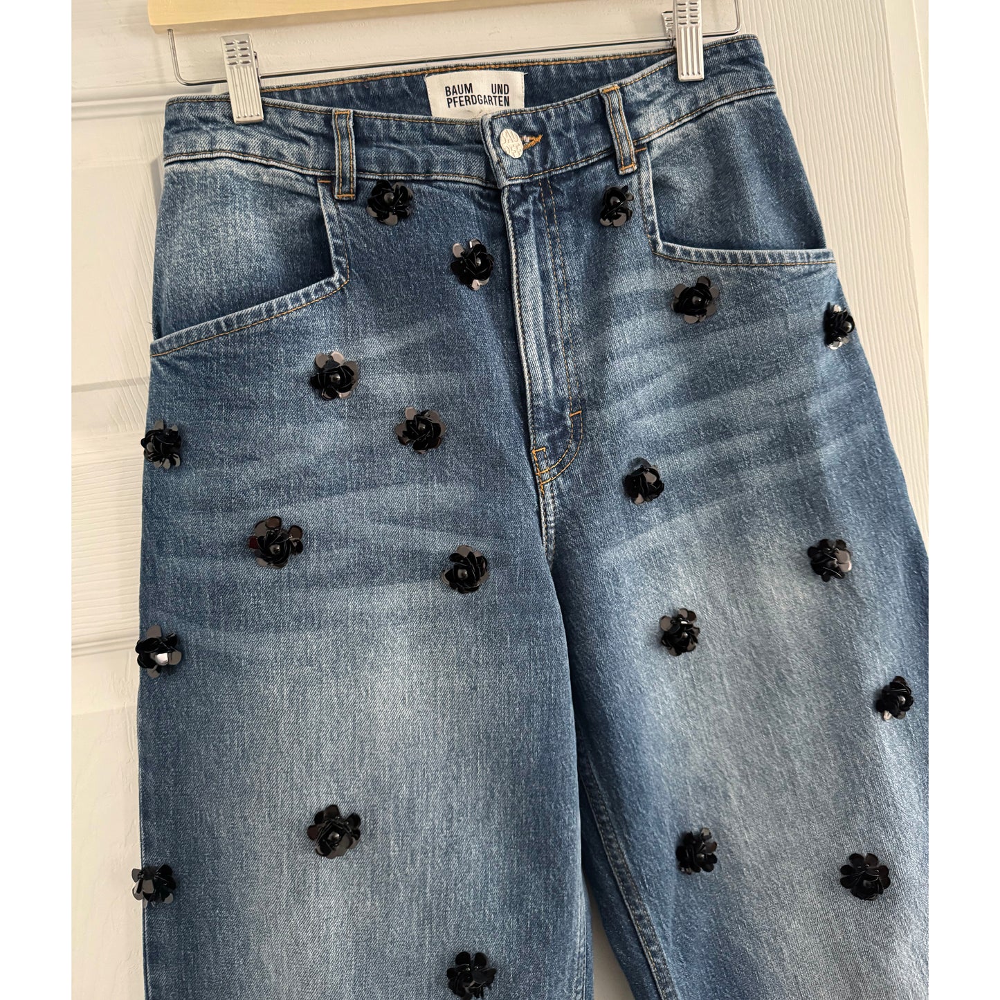 Baum und Pferdgarten "Narane" Flower Applique Jeans, size 36 (like 26/27 in jeans)