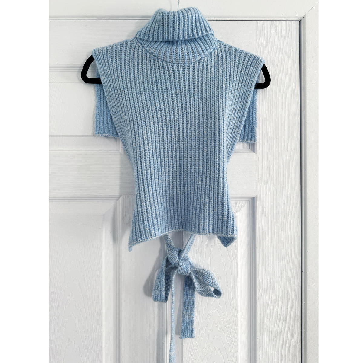 Baum Und Pferdgarten Laura Rib-Knit Sweater Vest in Blue