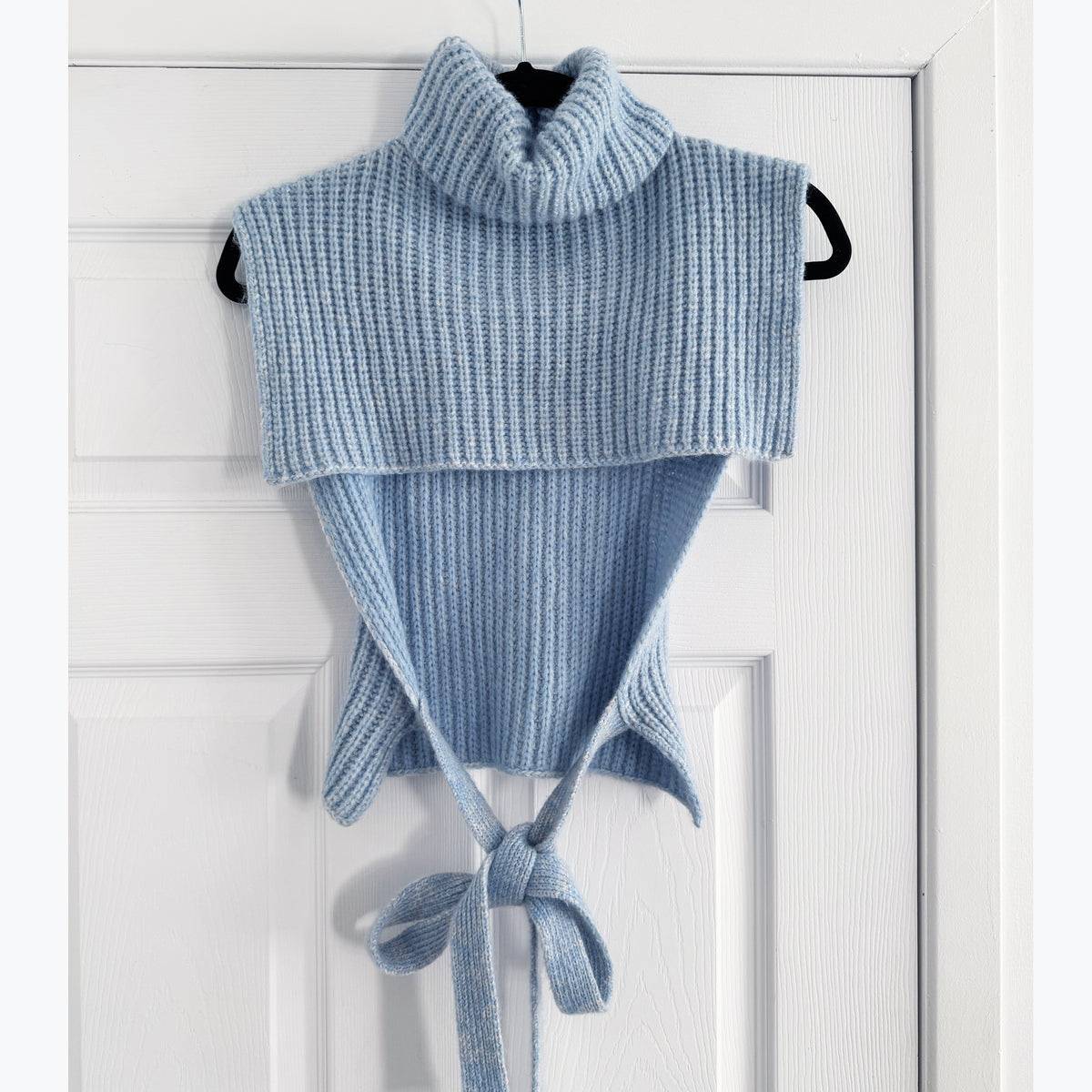 Baum Und Pferdgarten Laura Rib-Knit Sweater Vest in Blue