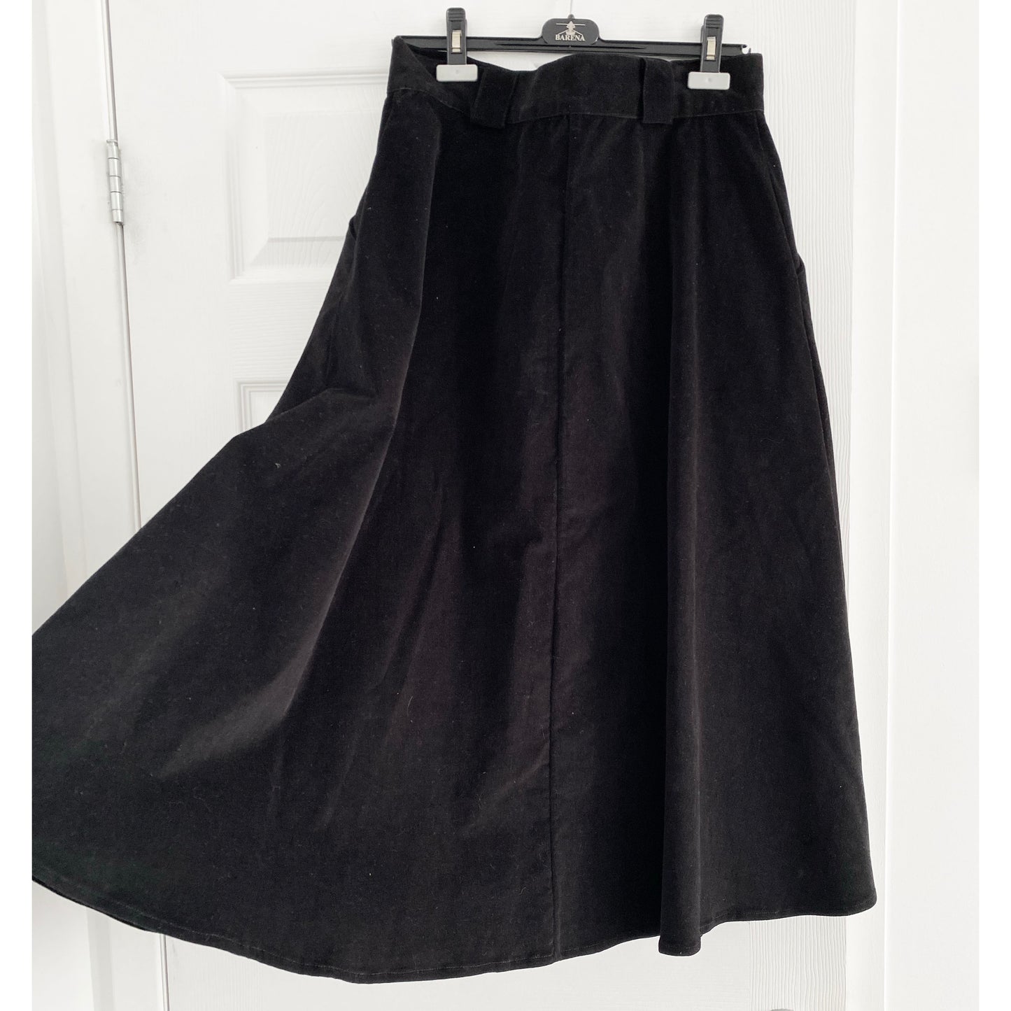 Behida Dolic Black Corduroy A-Line Skirt, size Large (fits Medium)