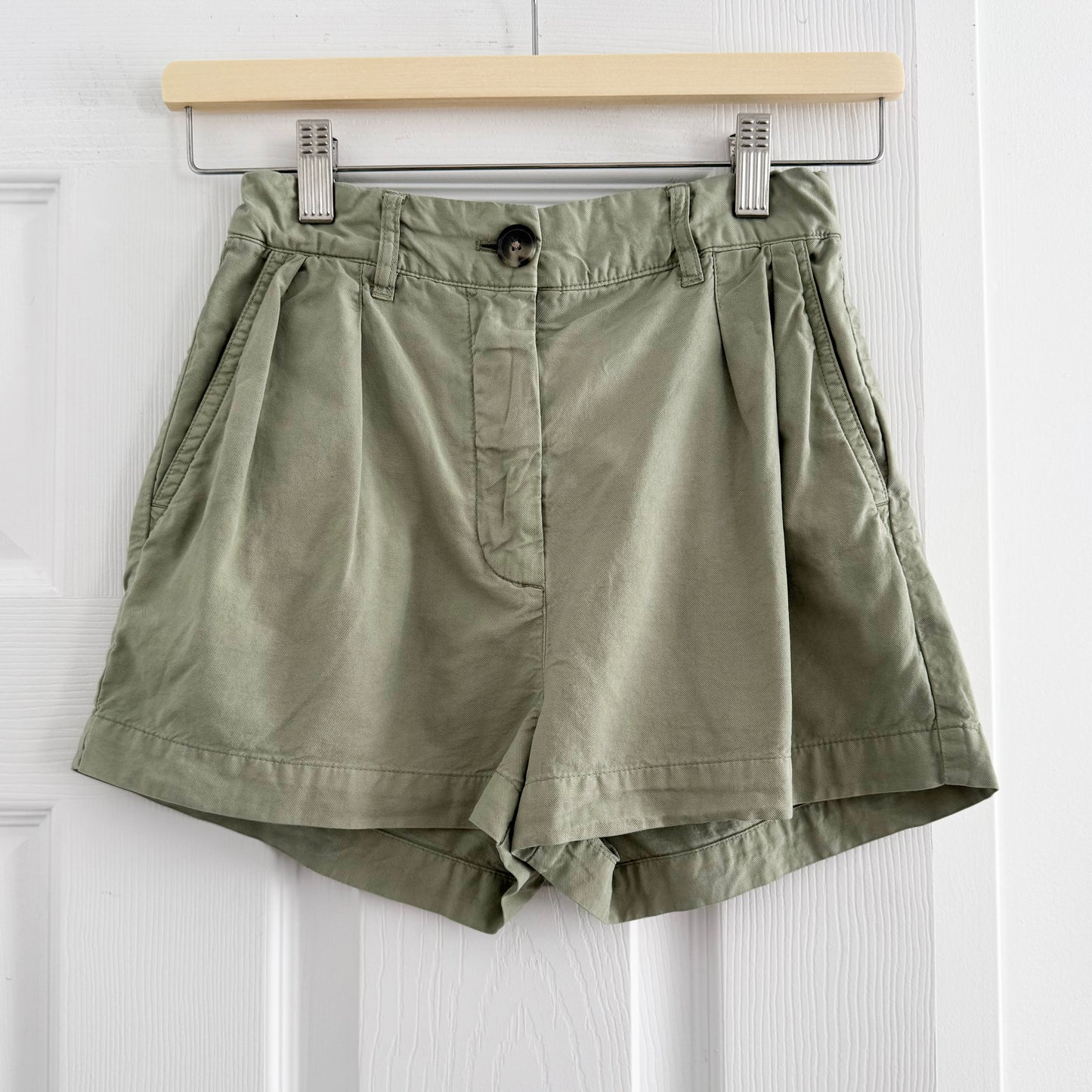 Bellerose "Vaena" Shorts in Green, size 12 years