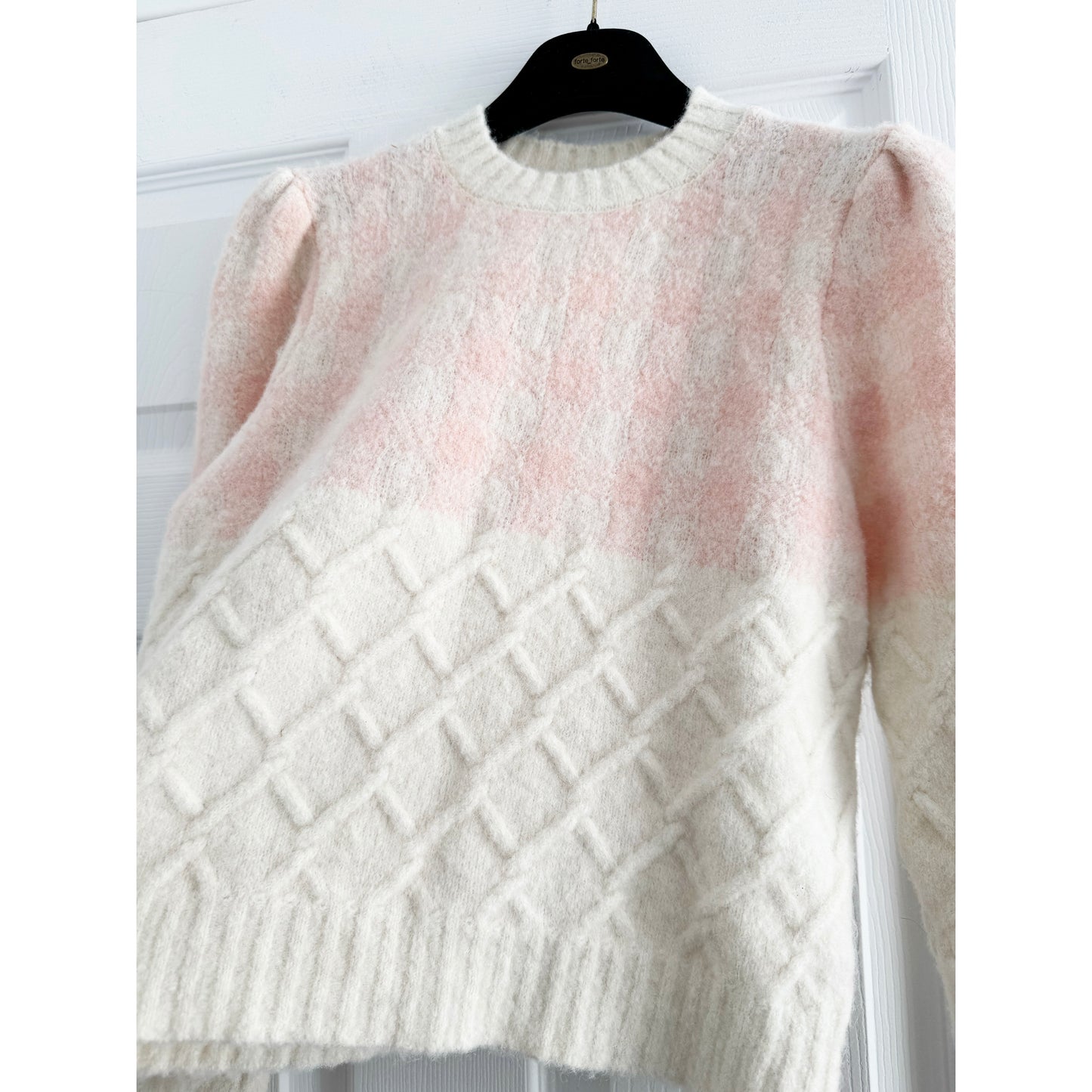 Bernadette "Leon" Pullover in Pink/Ivory, size Medium (fits size Small)