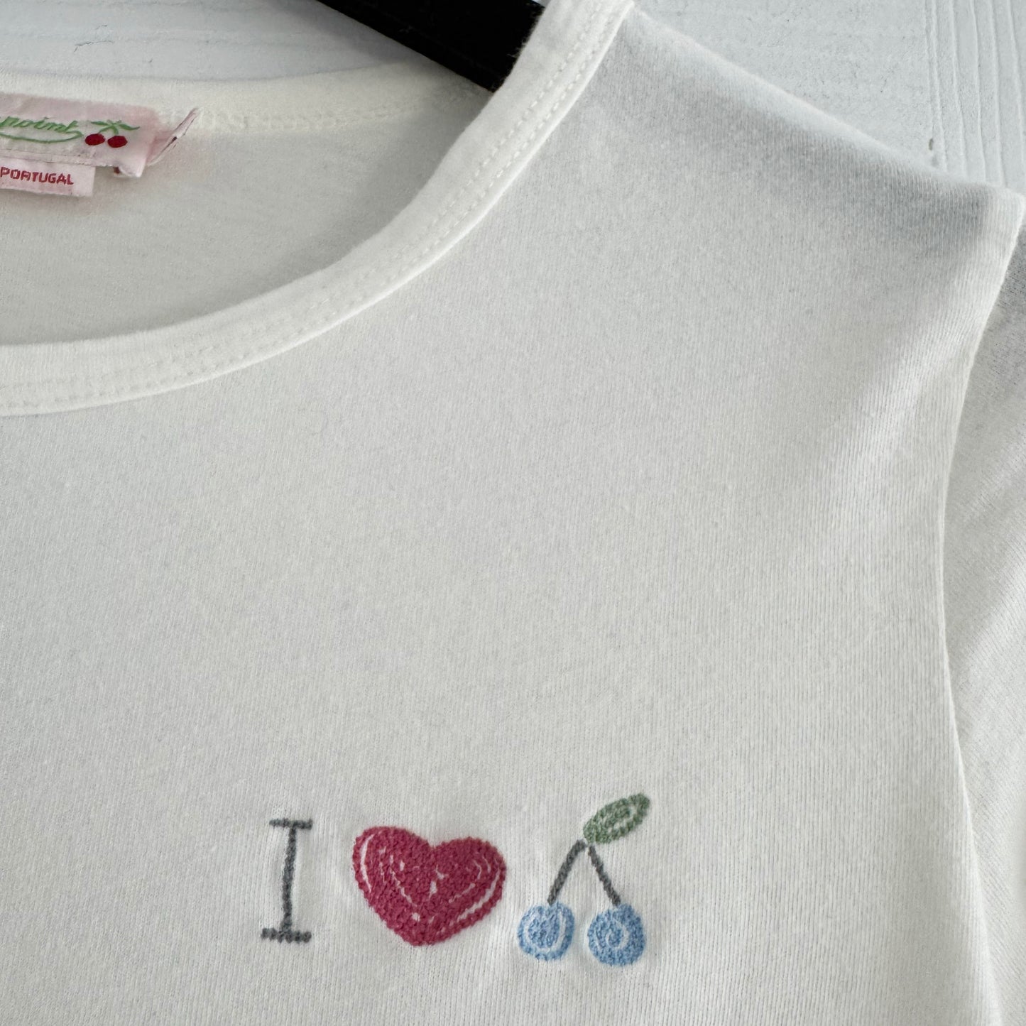** KIDS ** Bonpoint Long Sleeve T-shirt in Off-White, size 12 years