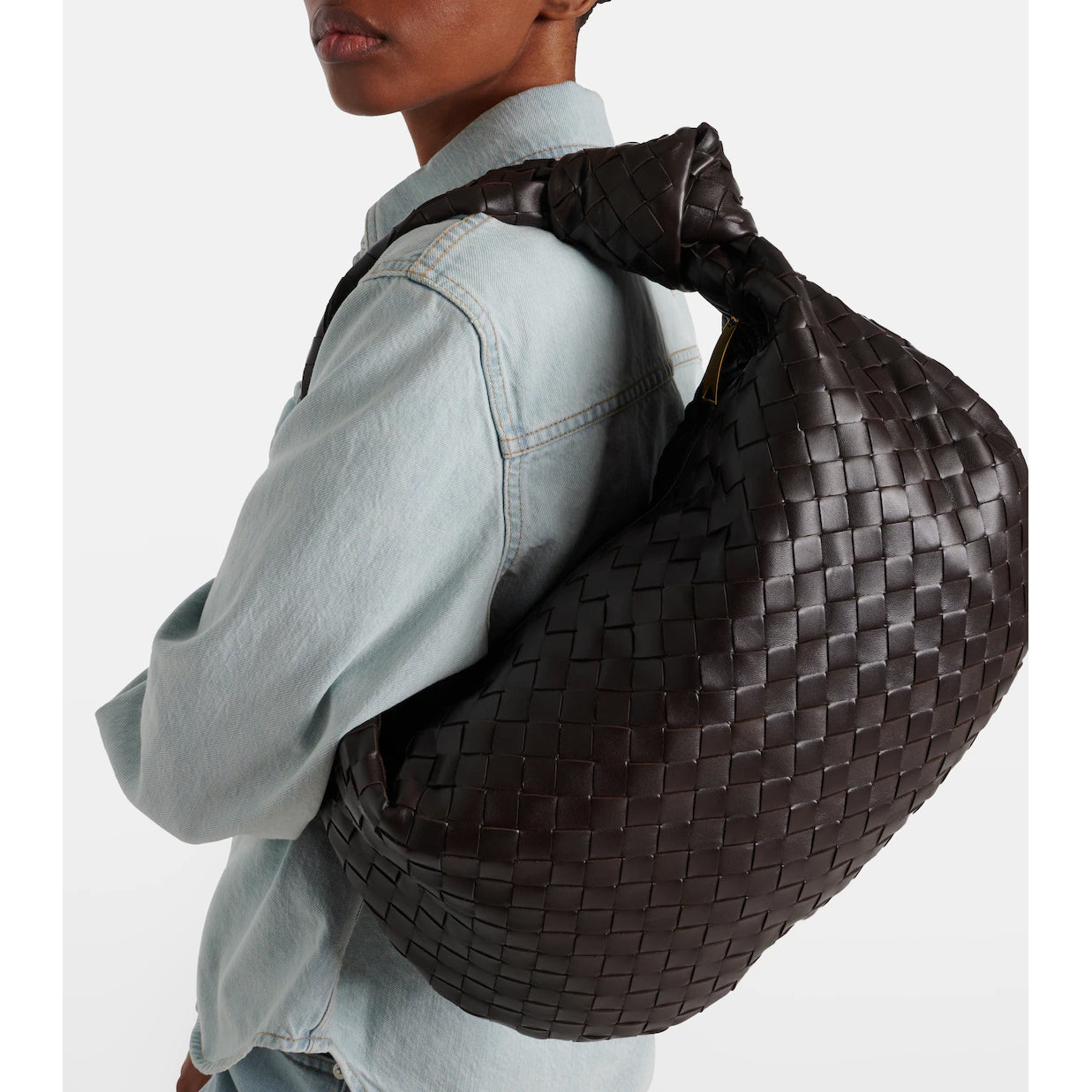 Bottega Veneta "Classic" Jodie Bag in "Fondant" (Dark Brown)