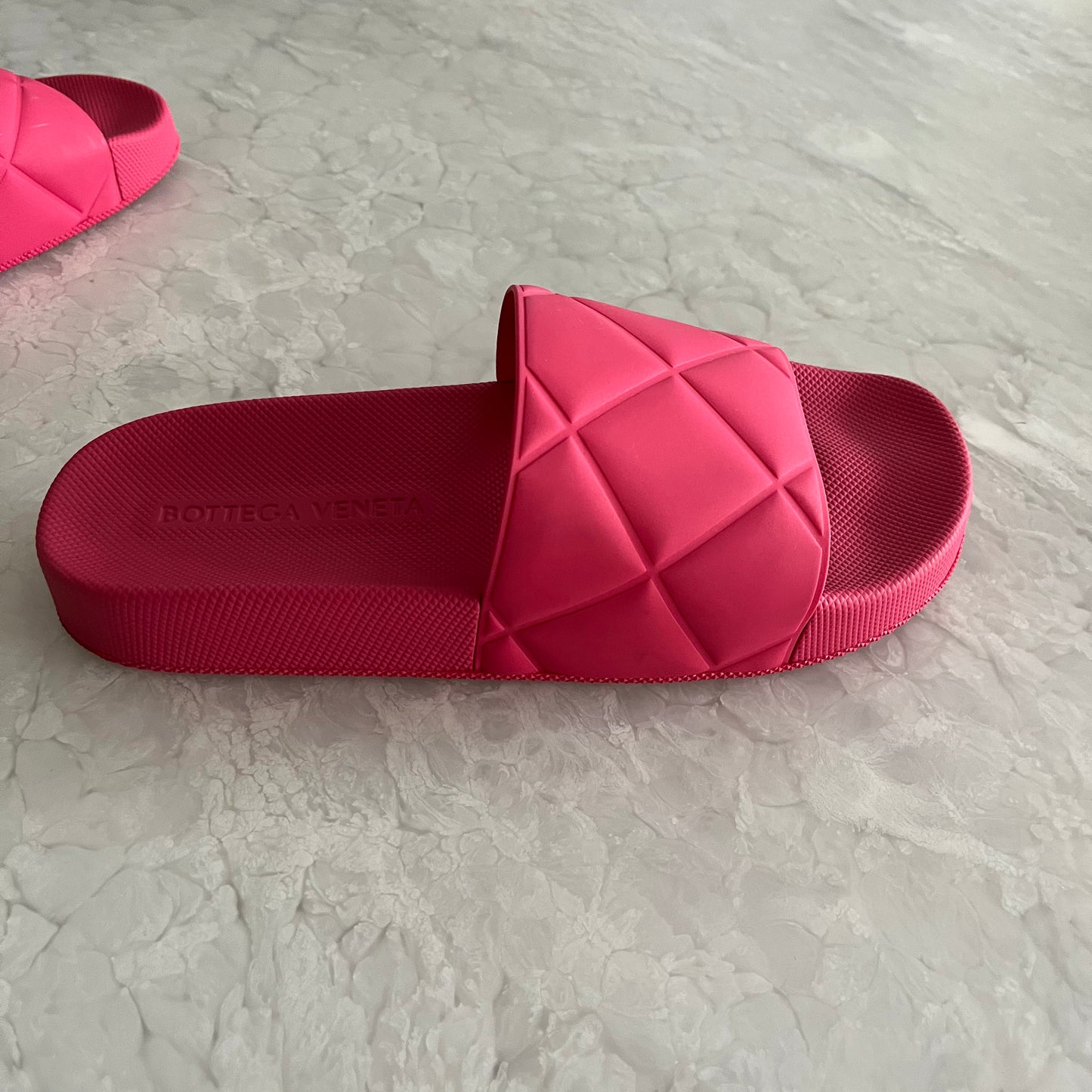 Bottega Veneta Pink Pool Slides, size 38