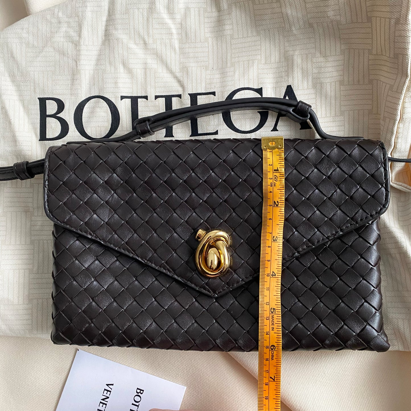 Bottega Veneta Knot Lock Intrecciato Leather Crossbody Bag in "Fondant" (Brown)