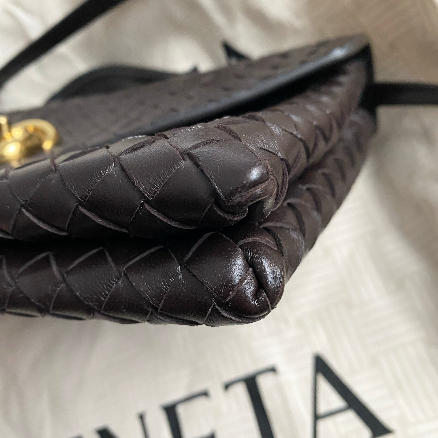 Bottega Veneta Knot Lock Intrecciato Leather Crossbody Bag in "Fondant" (Brown)