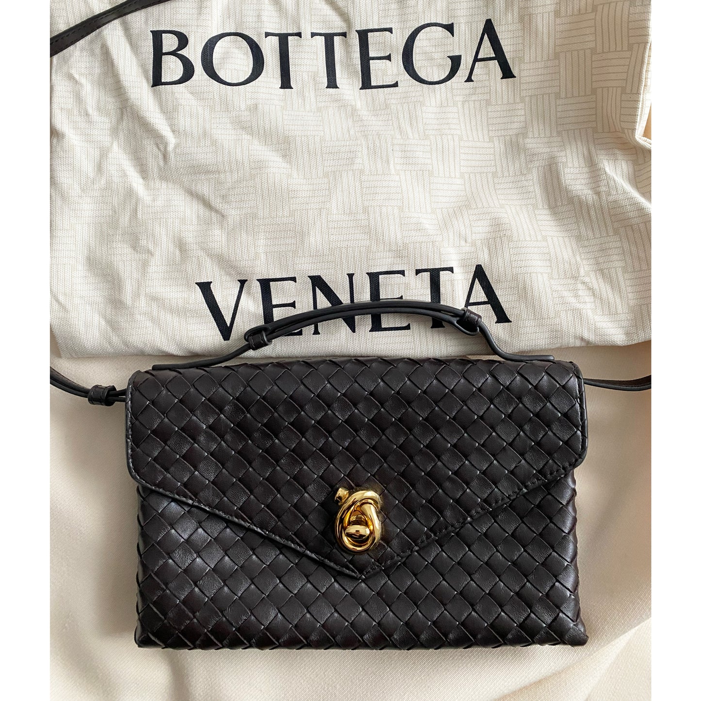 Bottega Veneta Knot Lock Intrecciato Leather Crossbody Bag in "Fondant" (Brown)