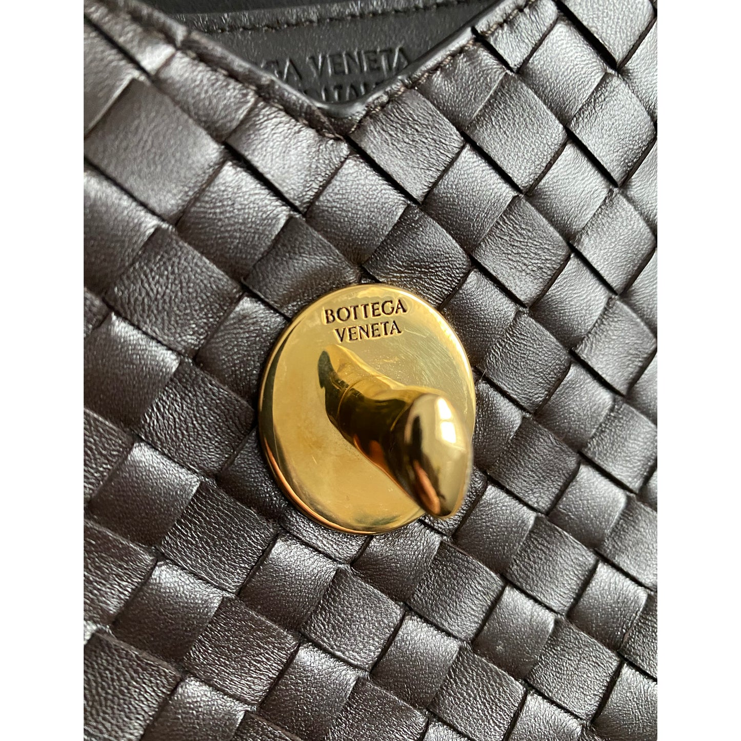 Bottega Veneta Knot Lock Intrecciato Leather Crossbody Bag in "Fondant" (Brown)