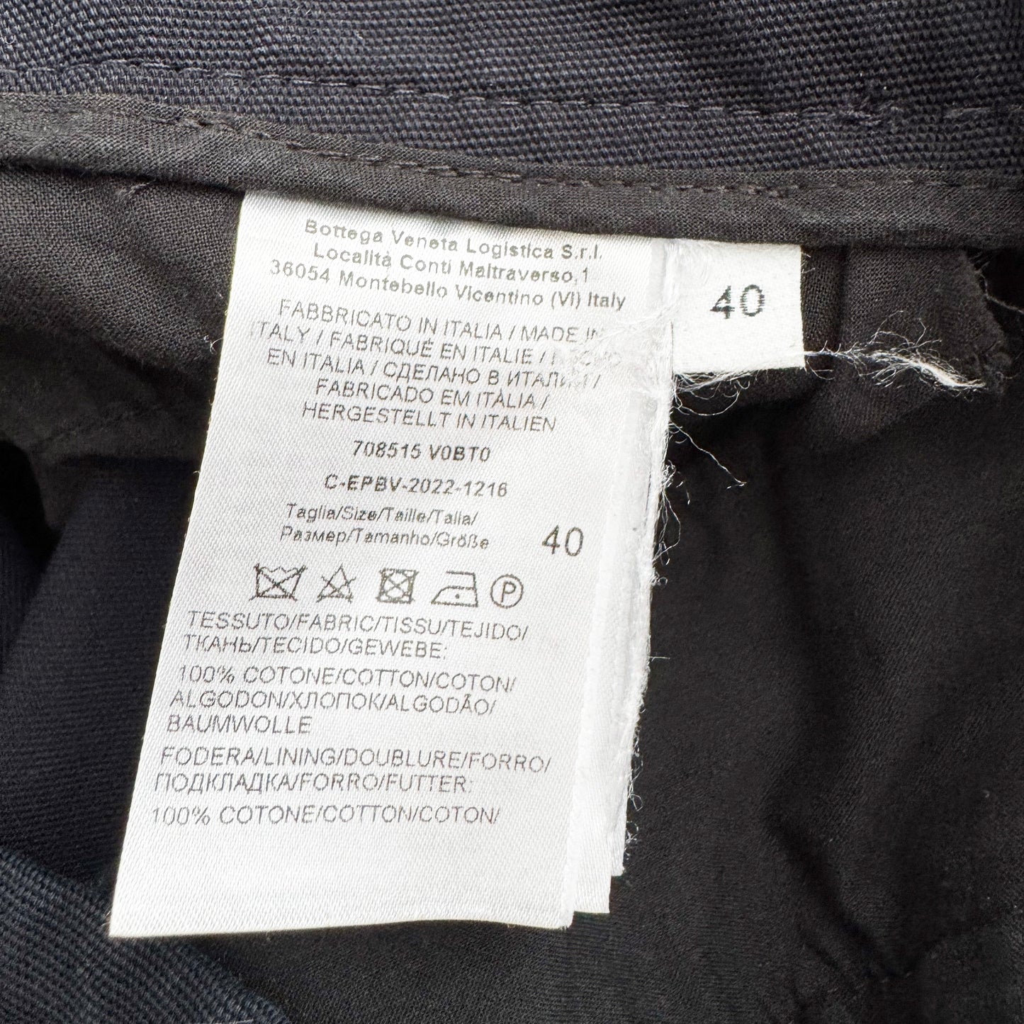 Bottega Veneta Cropped Pants in Navy, size 40
