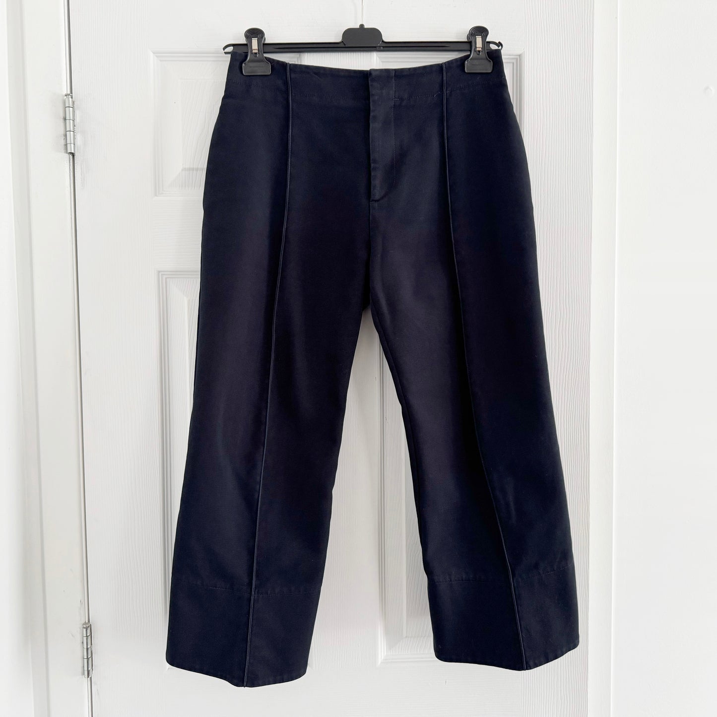 Bottega Veneta Cropped Pants in Navy, size 40