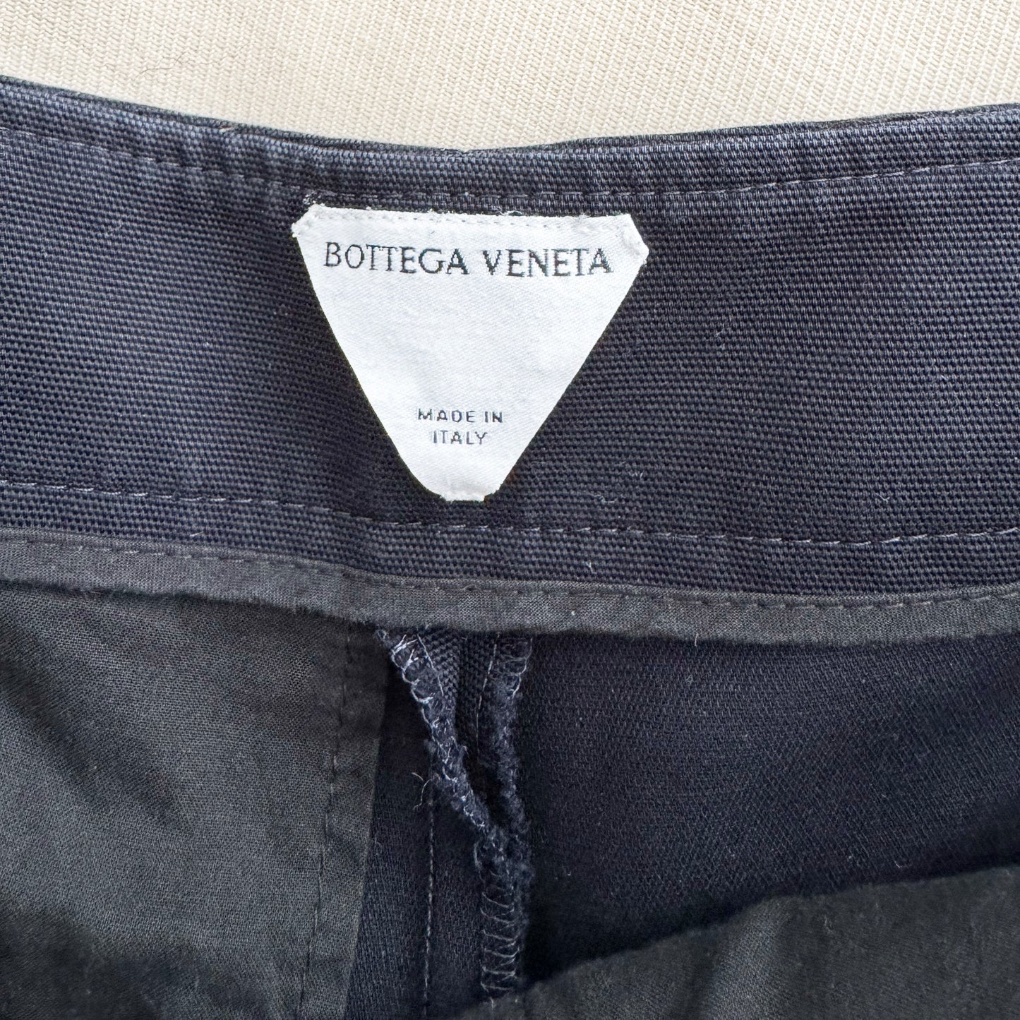 Bottega Veneta Cropped Pants in Navy, size 40