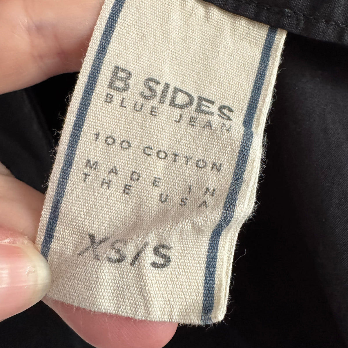 B-Sides "Elda" Shirt in Black, size XS/S