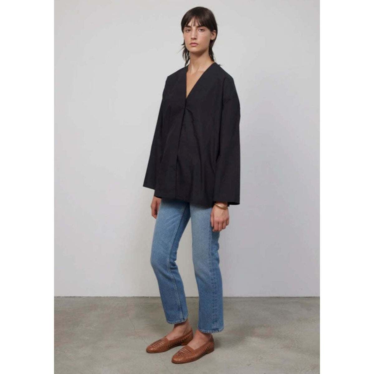 B-Sides "Elda" Shirt in Black, size XS/S
