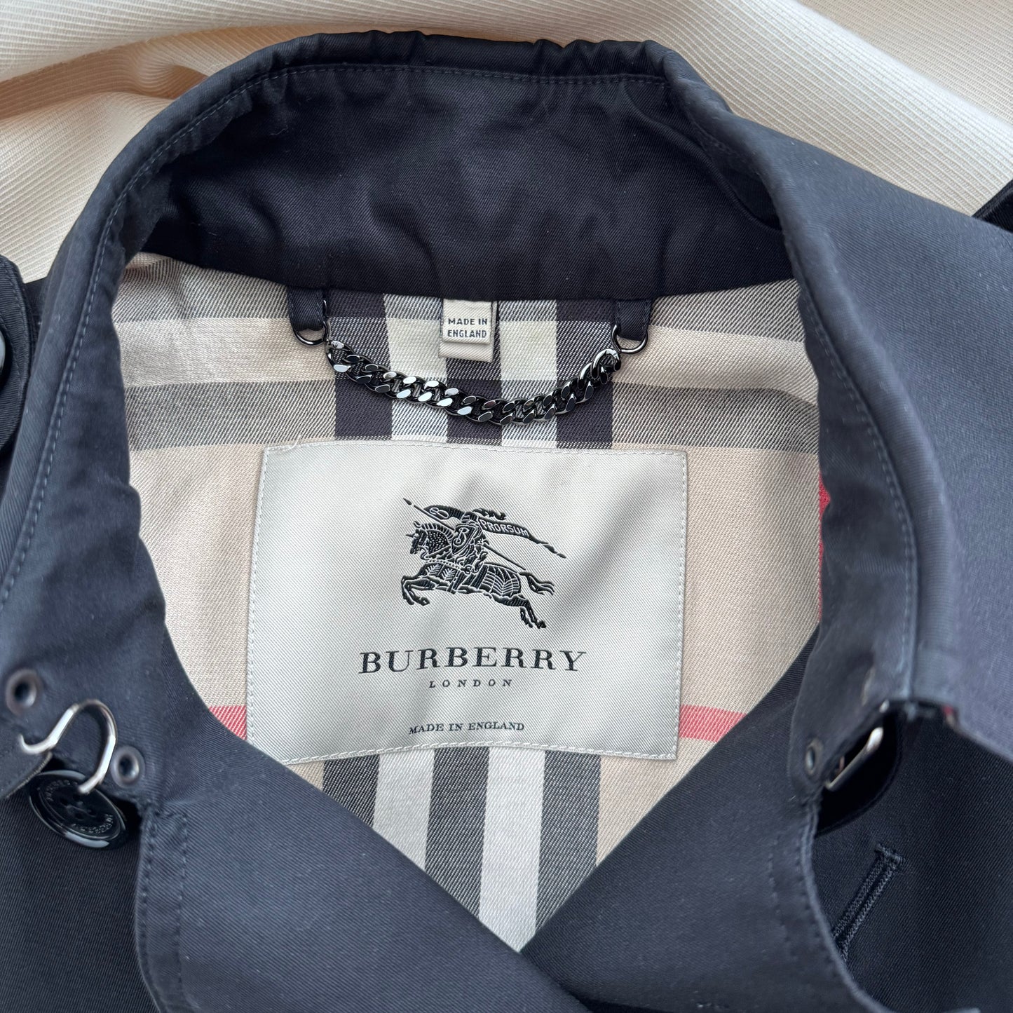 Burberry Short Trench Coat in Black, Size US 6 (8UK) - Fits like size 4 US