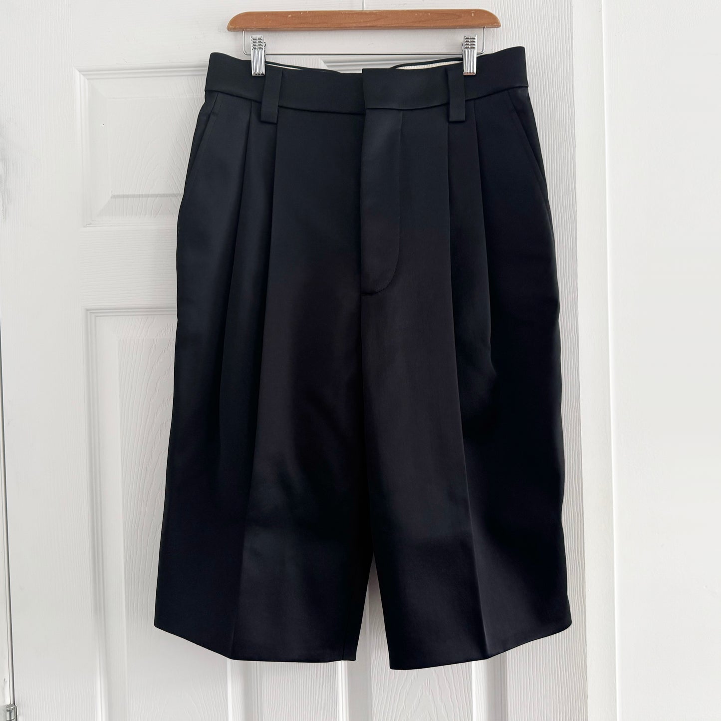 Carven Pleated Satin Bermuda Shorts, size 36