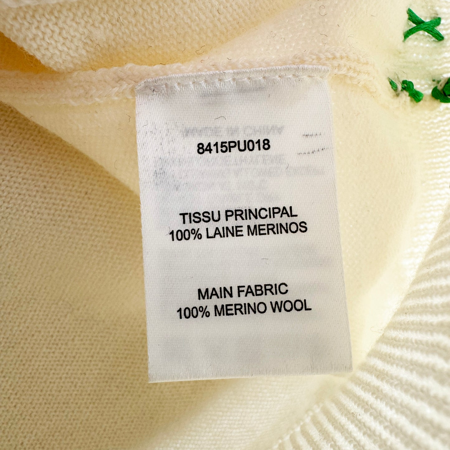 Pull court « Cross Stitch » en laine mérinos blanche Carven, Taille S (convient comme XS)