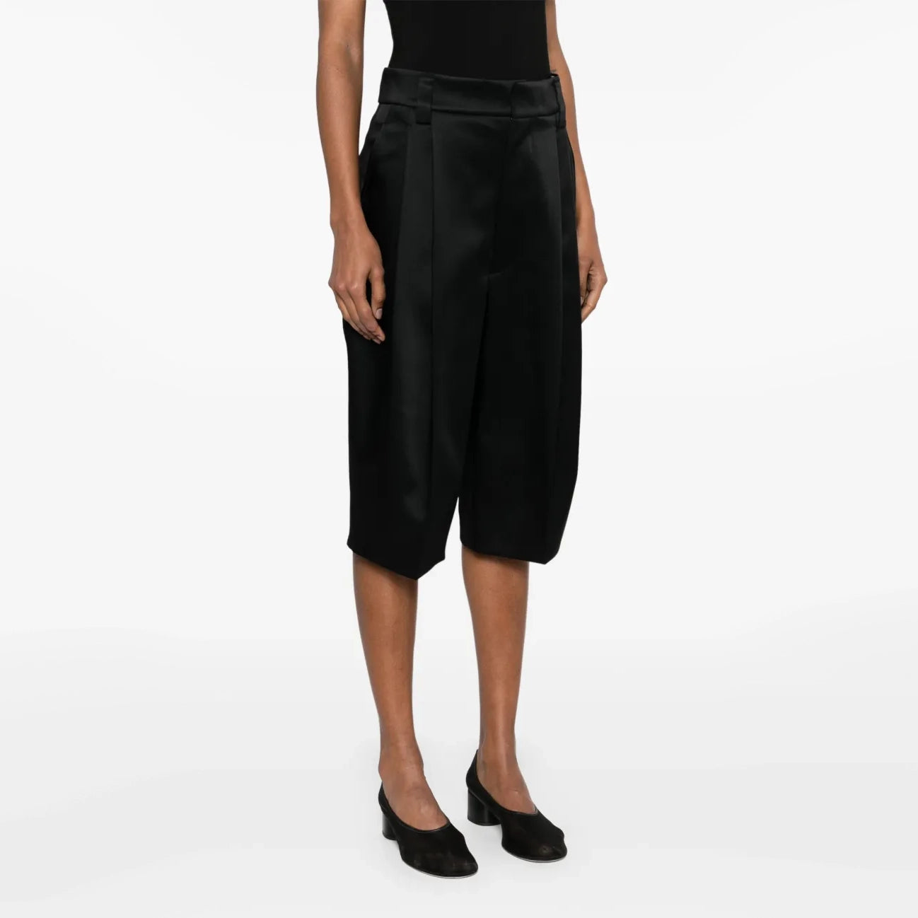 Carven Pleated Satin Bermuda Shorts, size 36
