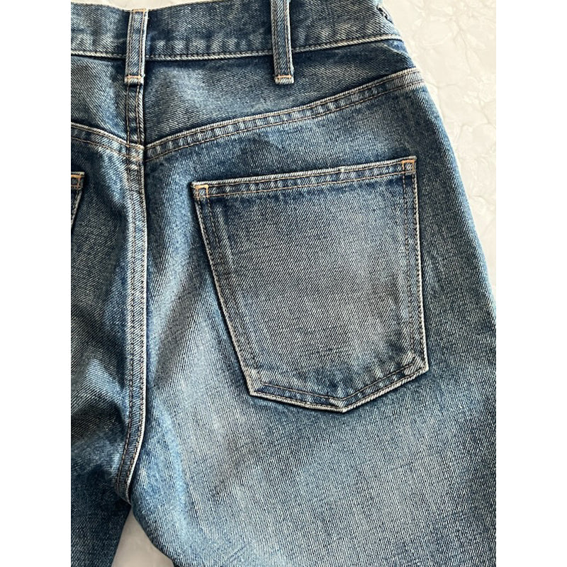 Celine "Dylan" Jeans in Union Wash, size 26 (fits 24/25)