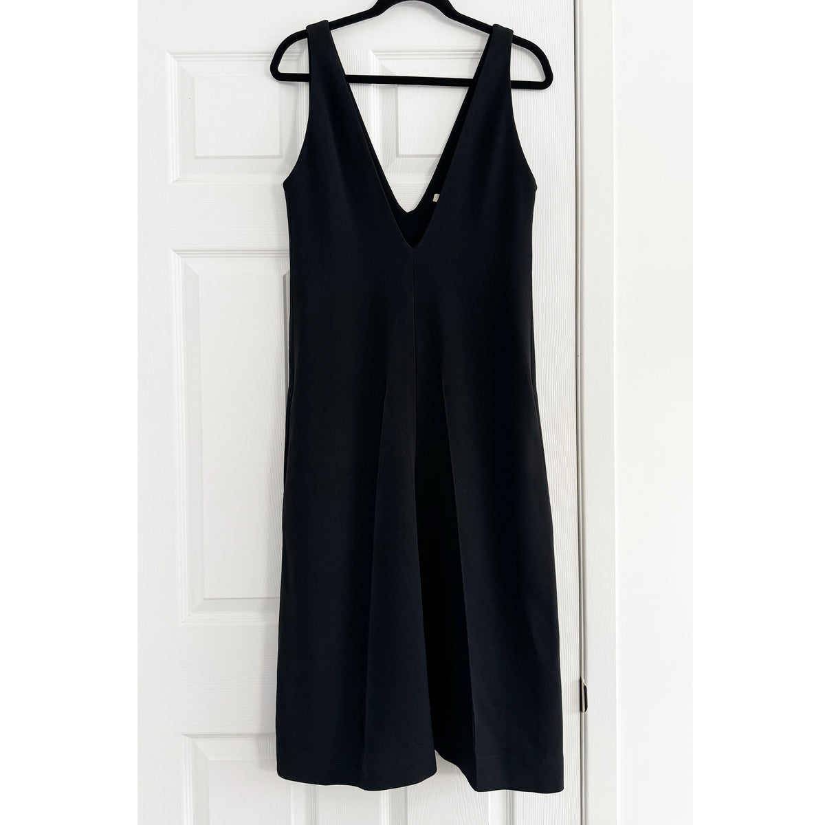 Celine Plunging Neckline Crepe Dress in Black, size 38 (fits XS)