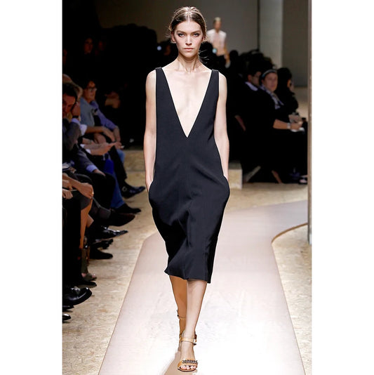 Celine Plunging Neckline Crepe Dress in Black, size 38 (fits XS)