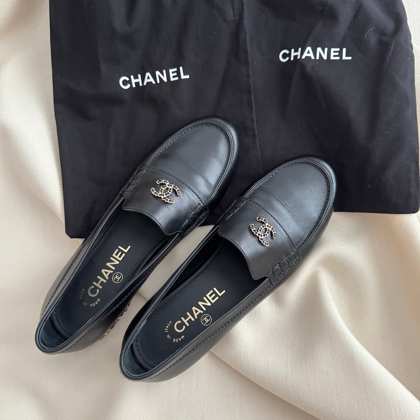 Chanel CC Chain Moccasin Loafers in Black, size 38