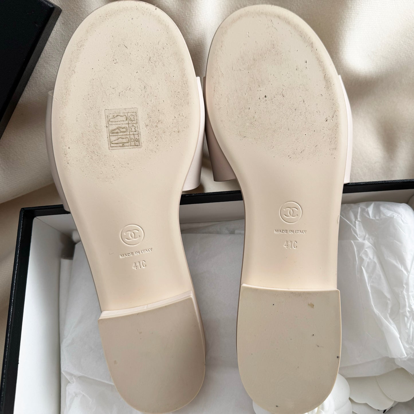 Chanel Flat Logo Slides in Blush/White, size 41C