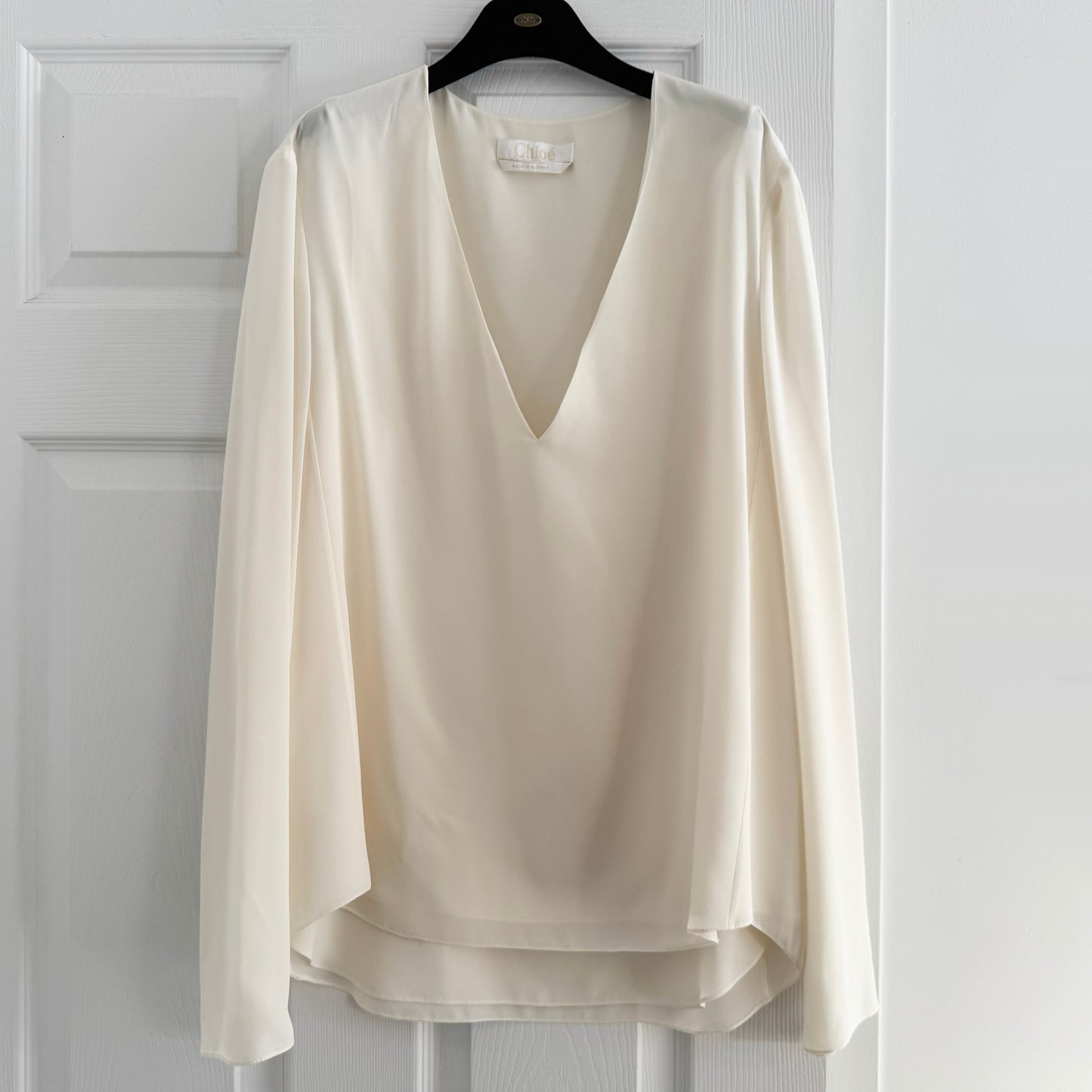 Chloe V neck Blouse in "Milk", size 40