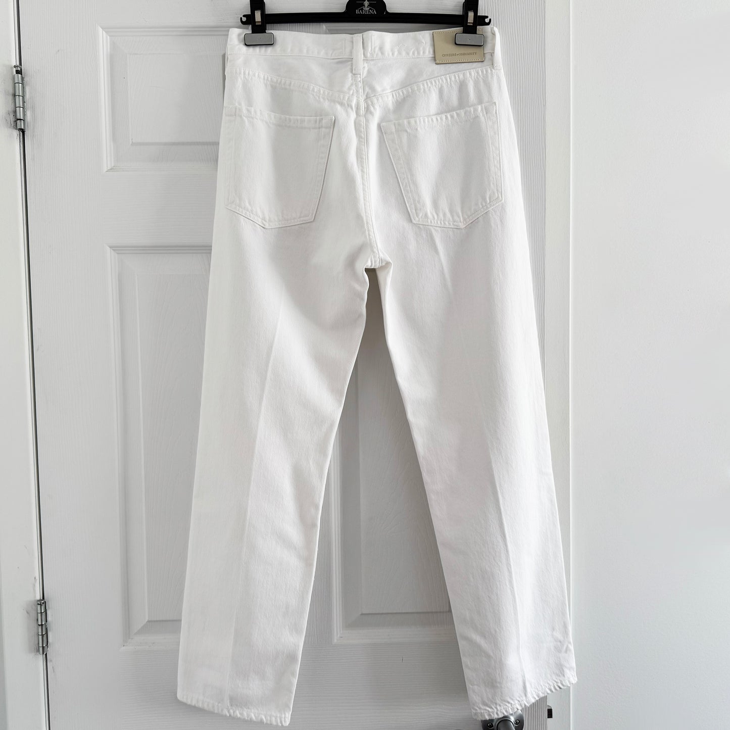 Citizens of Humanity "Winslow" Straight Leg Jeans in White, size 26