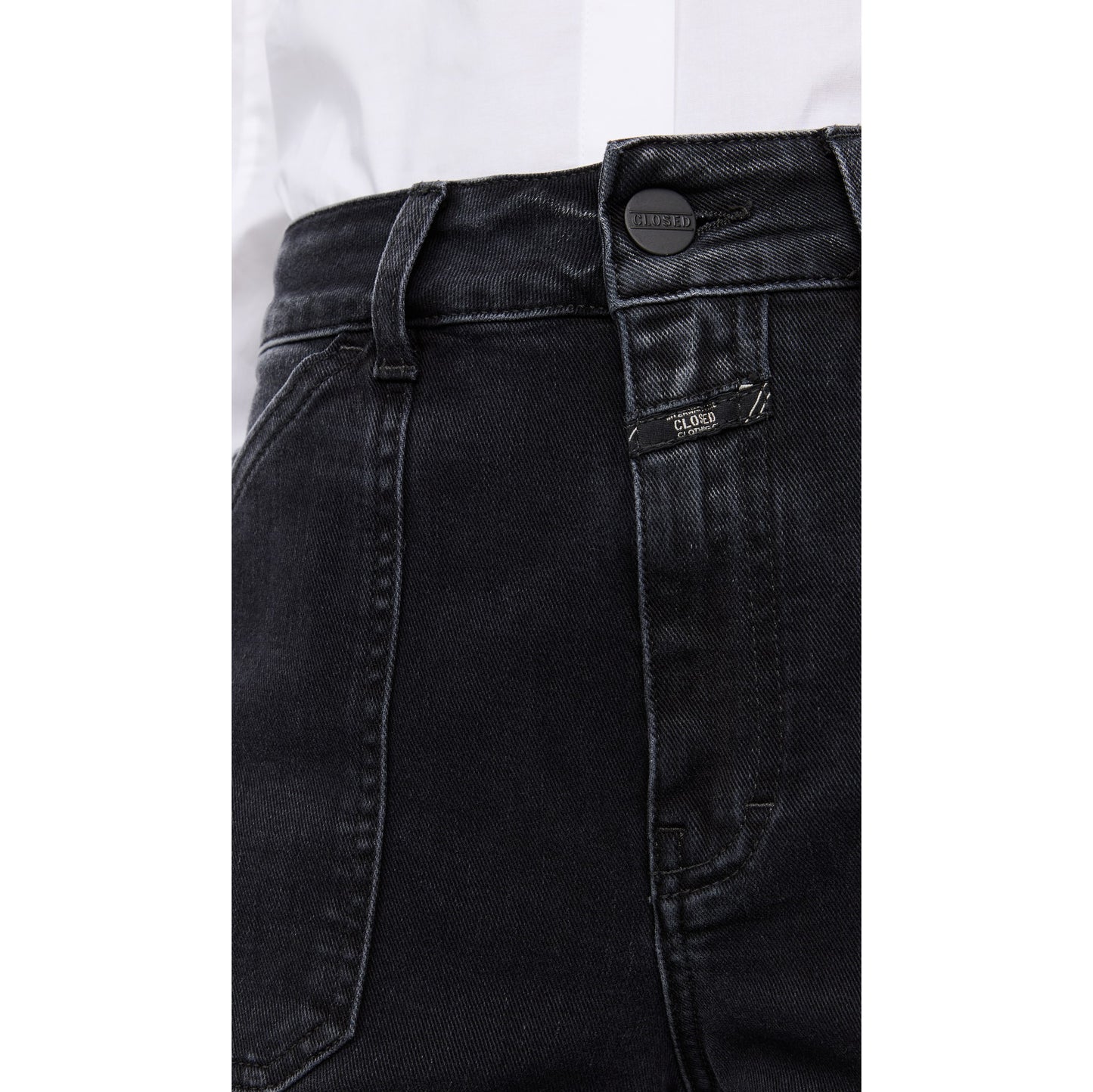 Closed Official "Abe" Jeans in Anthracite, size 26