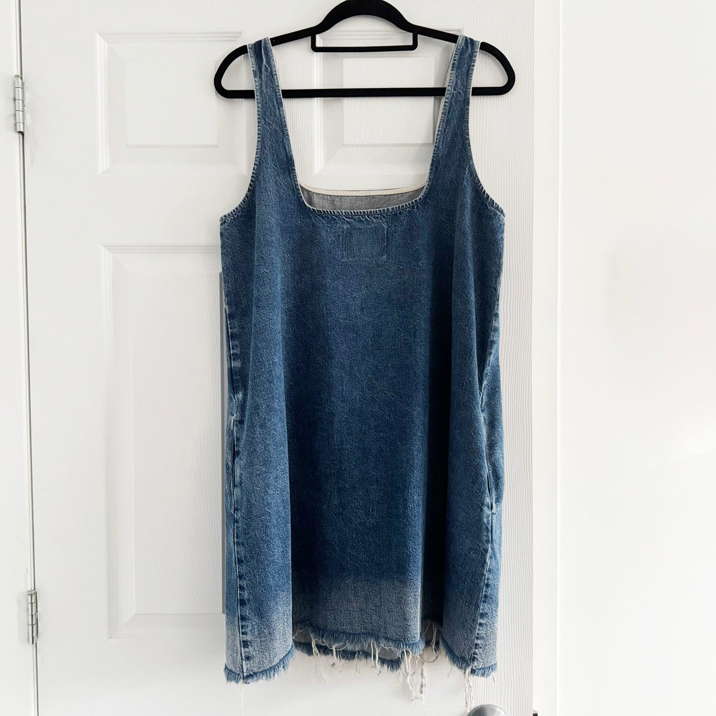 Closed Short Denim Dress, size Medium