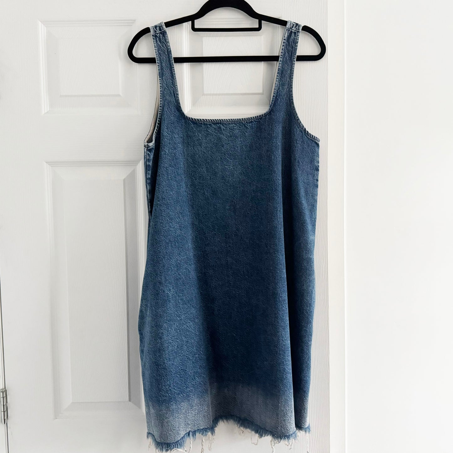 Closed Short Denim Dress, size Medium