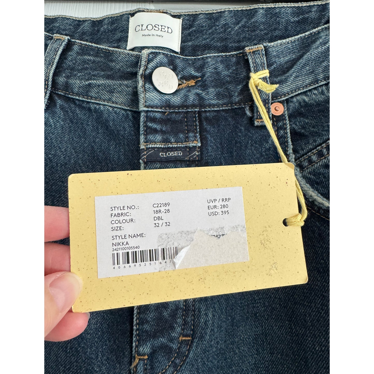 Closed "Nikka" Wide Leg Jeans in Dark Blue, size 32