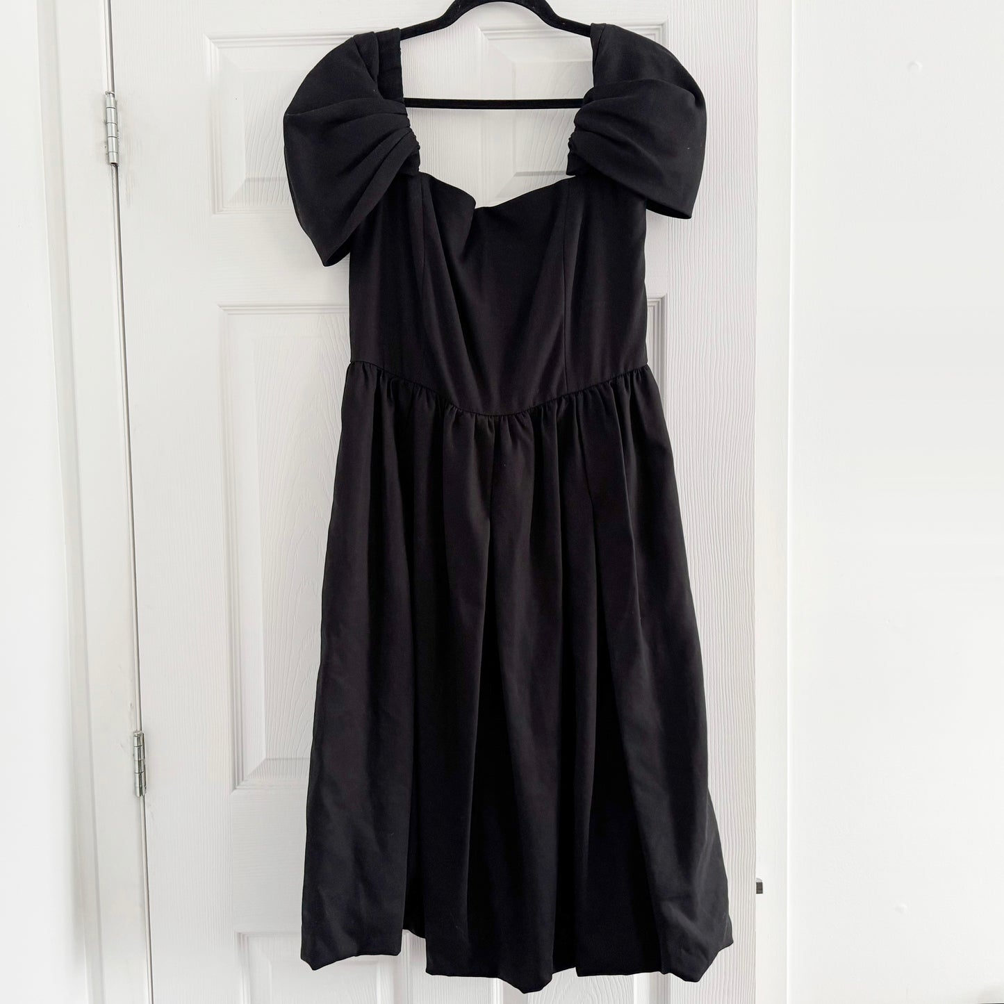 CO Off-the-Shoulder Dress in Black, size Large (fits like size Medium)