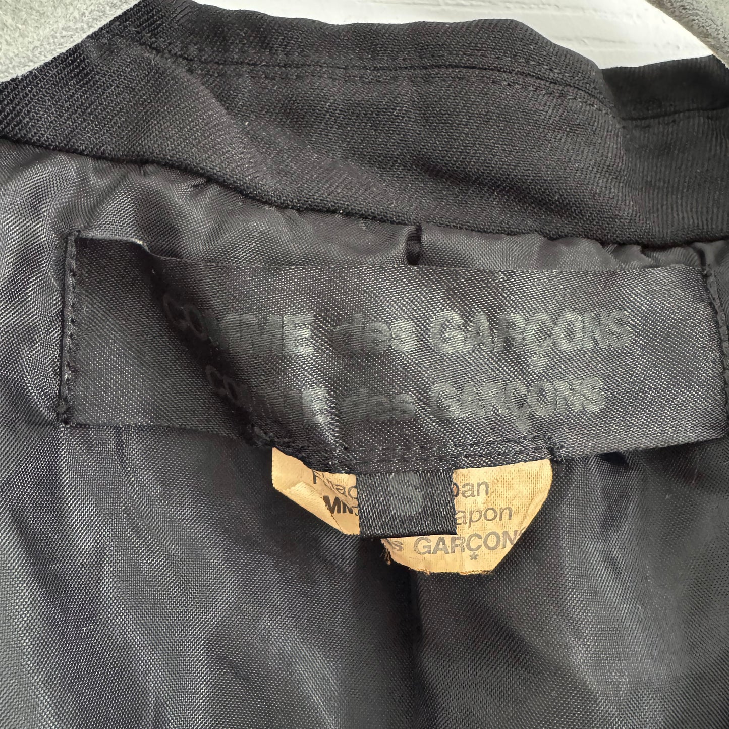 Comme des Garcons Crinkled 3 Button Flared Blazer in Black, size Small