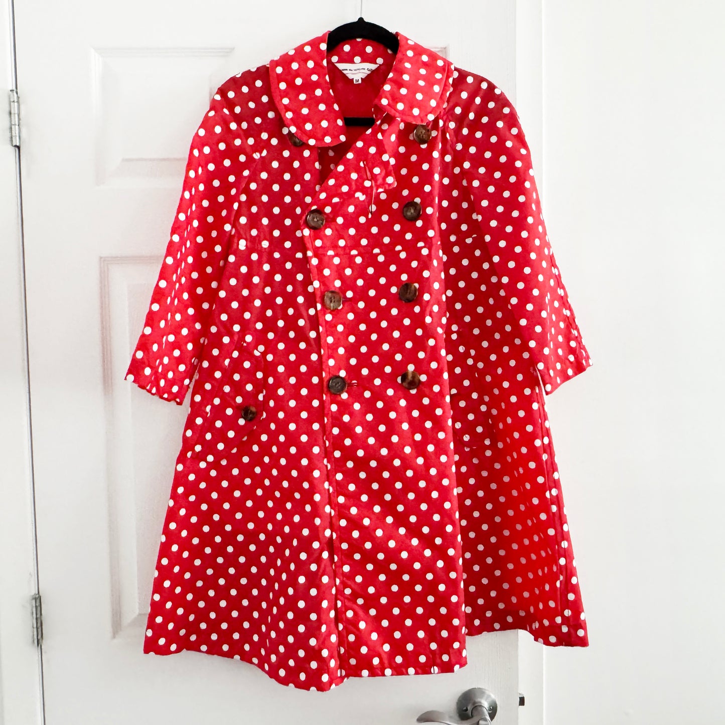 Comme Des Garcons Girl Red Polka Dot Rain Jacket, taille Moyenne