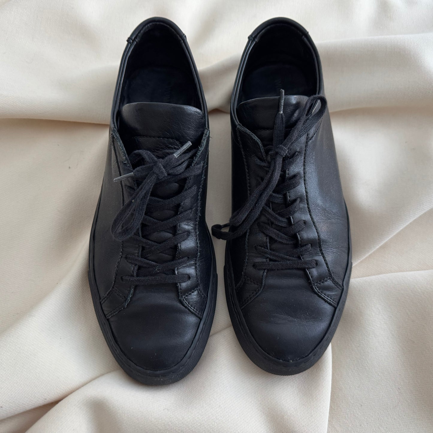 Common Projects Achilles Low Sneakers in Black, size 39