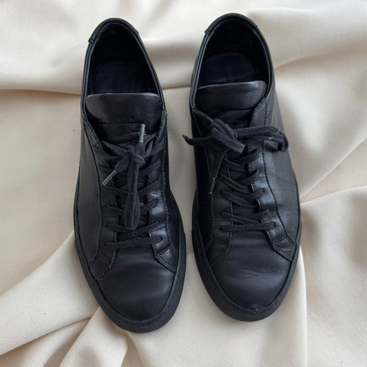 Common Projects Achilles Low Sneakers in Black, size 39